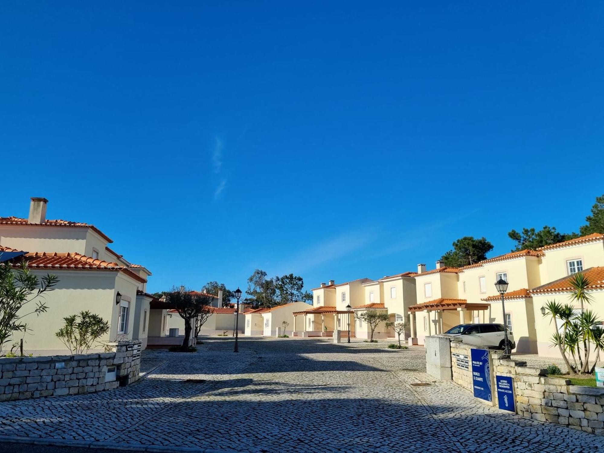 Praia D'El Rey - Townhouse Dom Duarte Amoreira  المظهر الخارجي الصورة